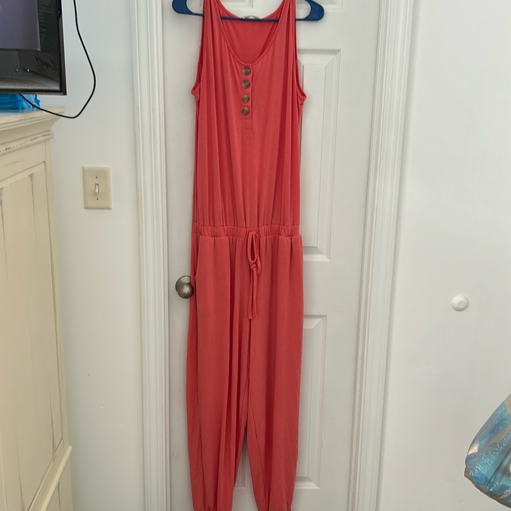 Zenana coral jumpsuit size large
